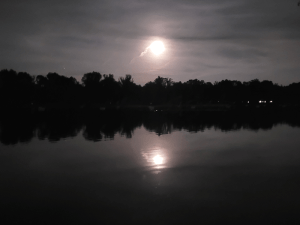 Vollmond quer 1 KUKLA Bootsvermietung Wien